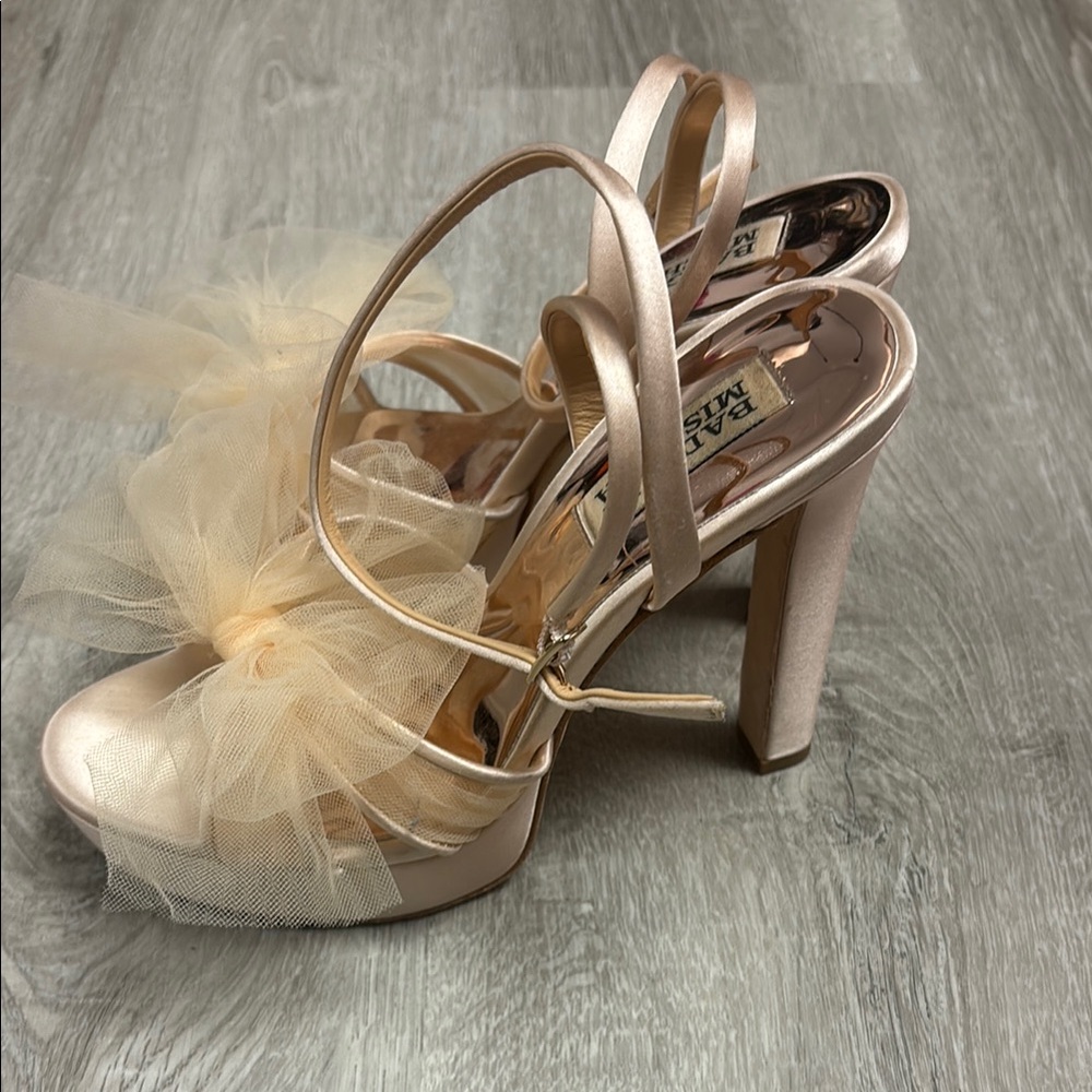 Badgley Mischka Rose Gold Satin Platform Heels